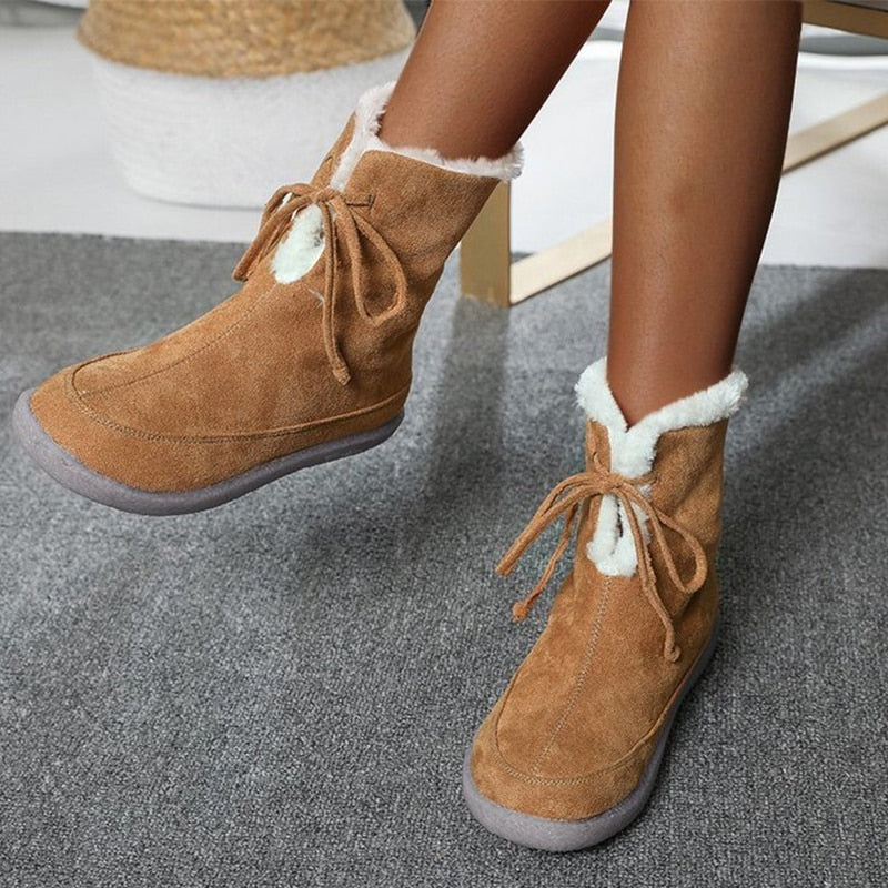 Fleece flat lace-up boots